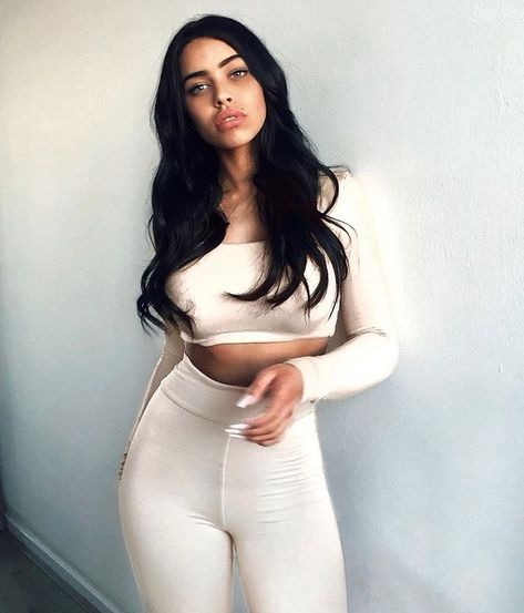 Coord #instaoutfits Nisrina Sbia, Insta Outfits, Cindy Kimberly, Two Piece Pant Set, Cool Outfits, Motion, Two Piece Skirt Set, Women's Top, On Instagram