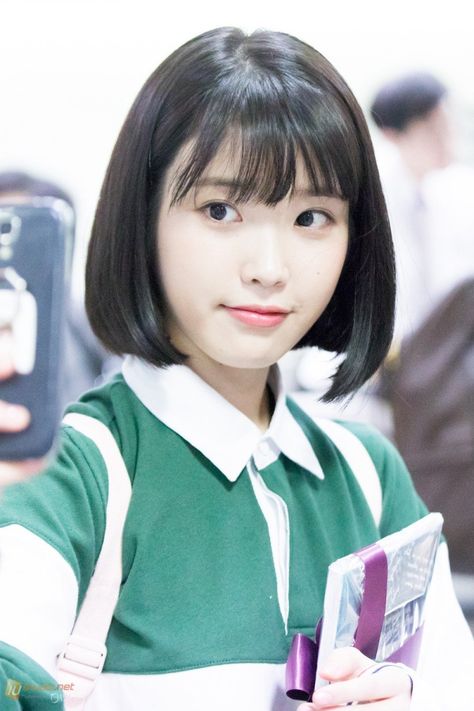 These Pictures Prove IU Has Perfected The Short Hair Style — Koreaboo Kpop Short Hair, Iu Short Hair, Pentecostal Hairstyles, Ponytail Hairstyles Tutorial, Korean Haircut, Iu Hair, Korean Short Hair, Kpop Hair, Shot Hair Styles