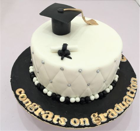 Express your heartfelt gratitude with this stunning cape shape designer cake called ‘graduation cake”. Inbox us for details 0306 2254786  #pastryperfectionlahorecakes #birthdaycakes #cakes #cakeoftheday #cakesofinstagram #MothersdayCake #fondantcakes #birthdaycakeforher #floralcakes #trendycakes #beautifulcakes #girlycakes #dessert #pink #eat #sweet #sweettooth #yum #yummy #yumcakes Graduation Sheet Cakes, College Graduation Cakes, Graduation Cake Designs, Torte Creative, Red Birthday Cakes, Graduation Party Cake, Girly Cakes, Online Cake Delivery, Paw Patrol Cake