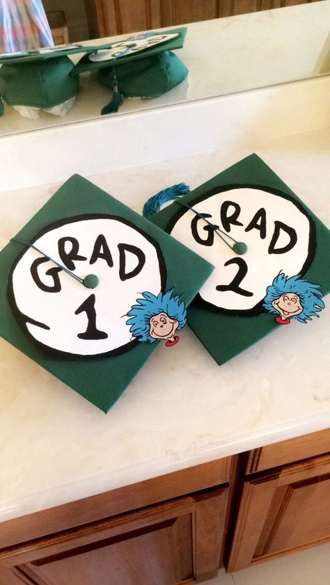 Graduation cap for twins! Funny Graduation Caps, College Grad Cap Ideas, Grad Cap Decorated, Graduation Cap Decoration Diy, High School Graduation Cap, College Graduation Cap Decoration, Grad Hat, Grad Cap Designs, Diy Graduation Cap