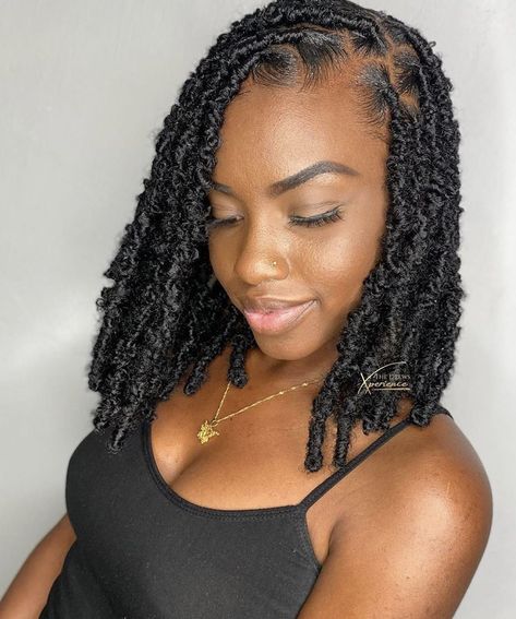 Textured Locs, Locs Bob, Loc Bob, Faux Locs Hairstyles, Glamorous Hair, Hair Twist Styles, Natural Curls Hairstyles, Protective Style, Dread Hairstyles