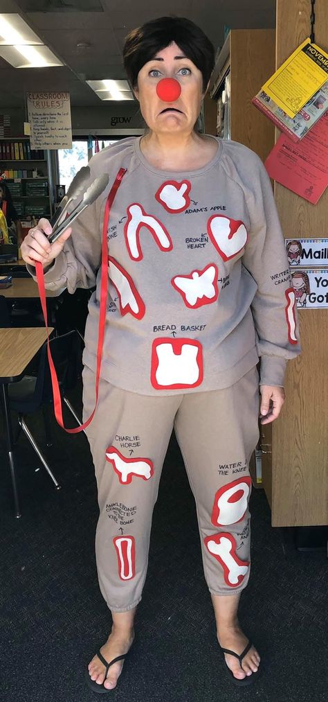 Chad Outfit Halloween, Easy Cricut Halloween Costumes, Cute Party Snack Ideas, Teacher Halloween Costumes 2023, Nursing Halloween Costumes, Best Teacher Halloween Costumes, Winning Halloween Costumes For Women, Work Costumes Halloween, Diy Cricut Halloween Costume