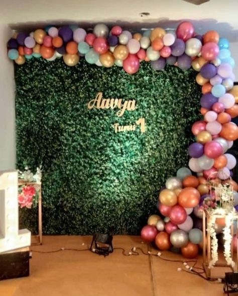 Simple Birthday Stage Decorations, Green Backdrop With Balloons, Rice Ceremony Decoration Indian, Rice Ceremony, Best Rangoli Design, Nemo Birthday, Birthday Picture, Wedding Stage Decor, Backdrop Diy