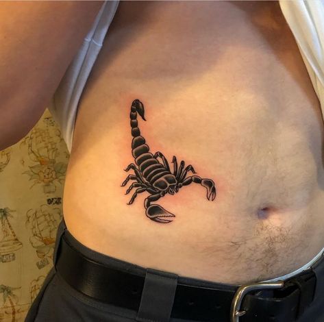 Scorpion Tattoo Design, Artwork Anime, Simple Tattoos For Guys, Scorpio Tattoo, Clever Tattoos, Scorpion Tattoo, Tatuaje A Color, Stomach Tattoos, Tattoo Style Drawings