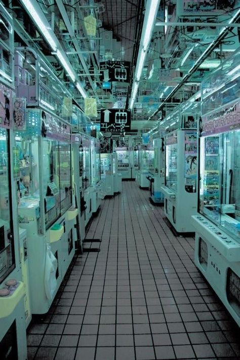 Cybercore Aesthetic, Dreamcore Weirdcore, Cyberpunk Aesthetic, Aesthetic Green, Vending Machines, Japan Aesthetic, Aesthetic Japan, Japanese Aesthetic, Cinematic Photography