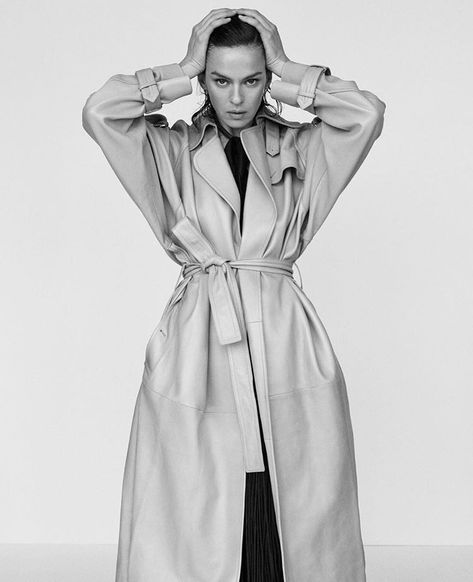 philoclea: “Elise Crombez by Alexandra Nataf for Unconditional, spring 2018 styled by Ilona Hamer ” Celine Photography, Minimal Classic Style, High Class Fashion, Alfred Stieglitz, Creative Portrait Photography, Leather Trench, Power Dressing, Fashion Mood Board, Leather Trench Coat