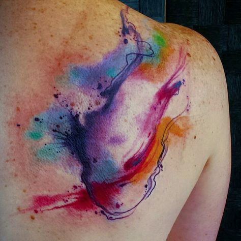 Watercolor tattoo by Johnnymac Watercolor Tattoo Back, Watercolor Tattoo Ideas, Tattoo Back, S Tattoo, Skin Art, Mini Tattoos, Beautiful Tattoos, Henna Tattoo, Back Tattoo