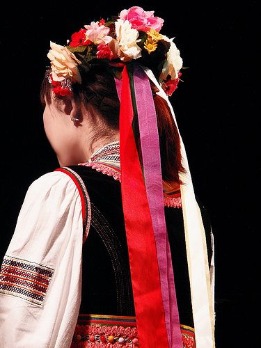 ~J   cute...Polish hair dress, via Flickr. Polish Clothes, Polish Traditional Costume, Polish Clothing, Polish Traditions, Ethnic Clothes, Polish Folk Art, Hair Dress, Polished Hair, Folk Clothing