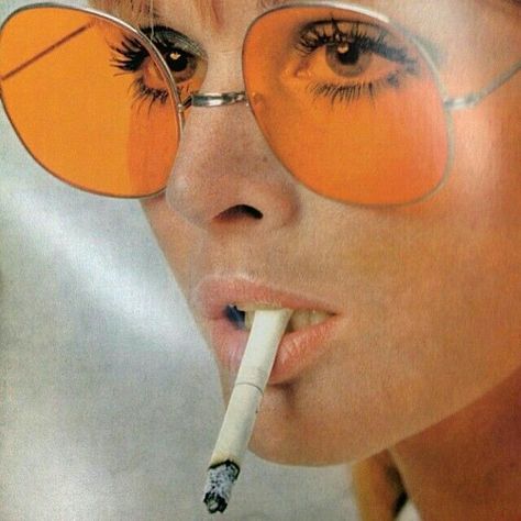 #wattpad #random Sorry bitches. Art hoes only. Jk. But actually tho Mode Disco, Istoria Modei, 60s Aesthetic, Vintage Foto's, Weekend Mode, Joan Baez, 70s Aesthetic, Vintage Quotes, Joe Cocker