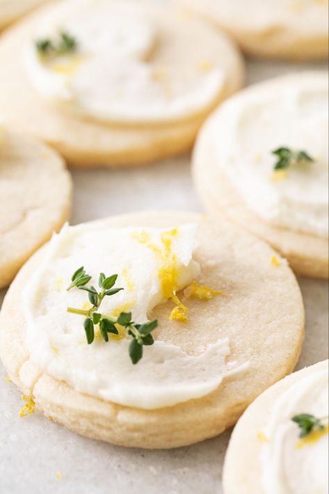 Lemon Thyme Cookies, Thyme Shortbread, Lemon Shortbread Cookies, Lemon Bars Recipe, Best Cookies Ever, Cookies Sugar, Lemon Buttercream, Lemon Thyme, Shortbread Cookie Recipe