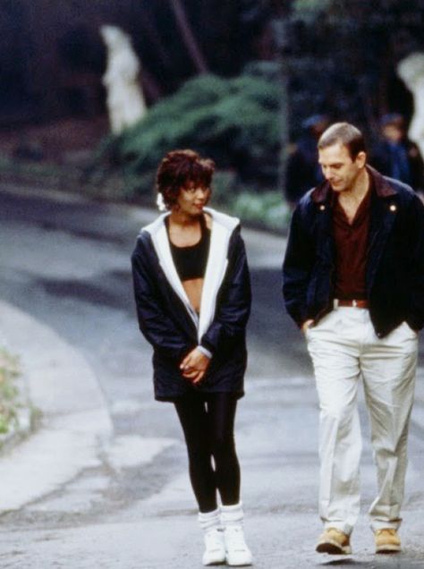 Imagem de whitney houston, kevin costner, and the bodyguard The Bodyguard 1992, Bodyguard Movie, Kevin Costner Whitney Houston, Janet Jackson Velvet Rope, The Bodyguard Movie, Houston Pictures, Whitney Houston Pictures, The Bodyguard, Septième Art