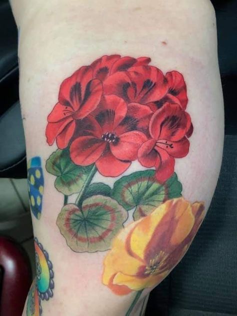 Geranium Tattoo Ideas, Red Geranium Tattoo, Memorium Tattoo, Geranium Tattoo Black And White, Geranium Flower Tattoo, Geraniums Tattoo, Geranium Tattoo, Peru Tattoo, Rad Tattoos