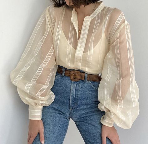 Mode Inspo, Looks Style, Blouse Vintage, Mode Inspiration, Looks Vintage, Look Fashion, Modest Fashion, Aesthetic Clothes, Hands On