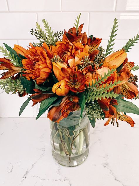 Trader Joes Centerpiece, Flower Arrangements Thanksgiving, Thanksgiving Fresh Flower Arrangements, Fall Trader Joes Flowers, Fall Flower Table Centerpieces, Trader Joes Fall Flowers, Thanksgiving Flower Arrangement, Trader Joe’s Fall Flower Arrangement, Fall Fresh Floral Arrangements