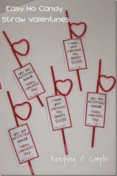 Easy No Candy Valentine: Straw Valentine with Printable.  @keepingitsimple Fun Puns, Straw Valentine, Crayon Valentines, February Holidays, Diy Valentines Cards, Happy Hearts Day, Love Puns, Preschool Valentines, Homemade Valentines