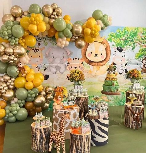 Decoracion Baby Shower Safari, Jungle Baby Shower Theme Decorations, Festa Safari Baby, Safari Theme Birthday Party, Jungle Theme Decorations, Jungle Theme Birthday Party, Animal Themed Birthday Party, Jungle Safari Baby Shower, Jungle Decorations