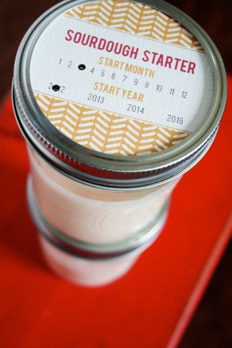 Sourdough Starter {free printable tag} Dough Starter, Sourdough Starter Recipe, Sour Dough, Starters Recipes, Sourdough Starter, Printable Labels, Bread Dough, Sourdough Bread, How To Make Bread