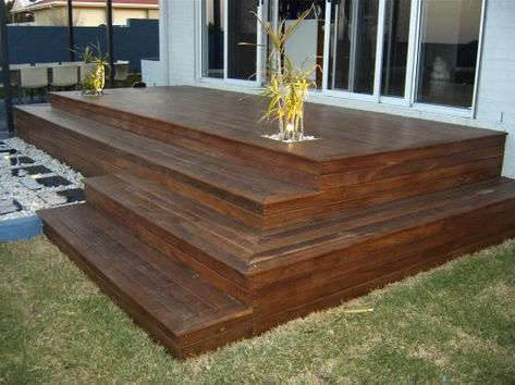 Deck Ideas New Zealand, Modern Landscape Design Front Yard, Small Backyard Decks, Easy Deck, Deck Design Ideas, Patio Stairs, Patio Remodel, Front Verandah, Porch Remodel