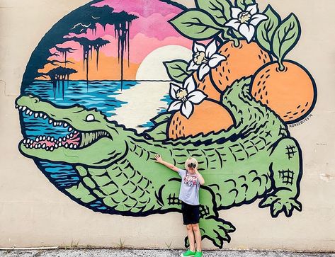 Summer Mural, Poolside Wall Murals, Florida Mural Ideas, Gator Art, Florida Mural, Turtle Mural, Tropical Mural Painting Outdoor, Tropical Beach Mural Painting, Florida Gator