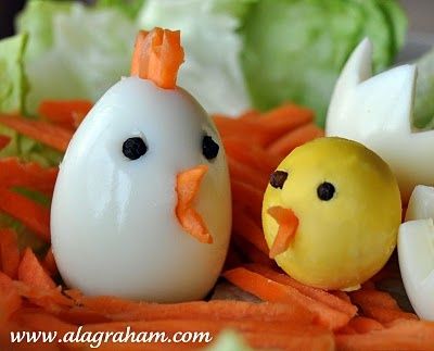 Food Art Fun for Kids - A Little Craft In Your DayA Little Craft In Your Day Cook Eggs, Decorações Com Comidas, Boiled Chicken, Boiled Egg, Fun Kids Food, Chicken Eggs, Hard Boiled, Deviled Eggs, Hard Boiled Eggs