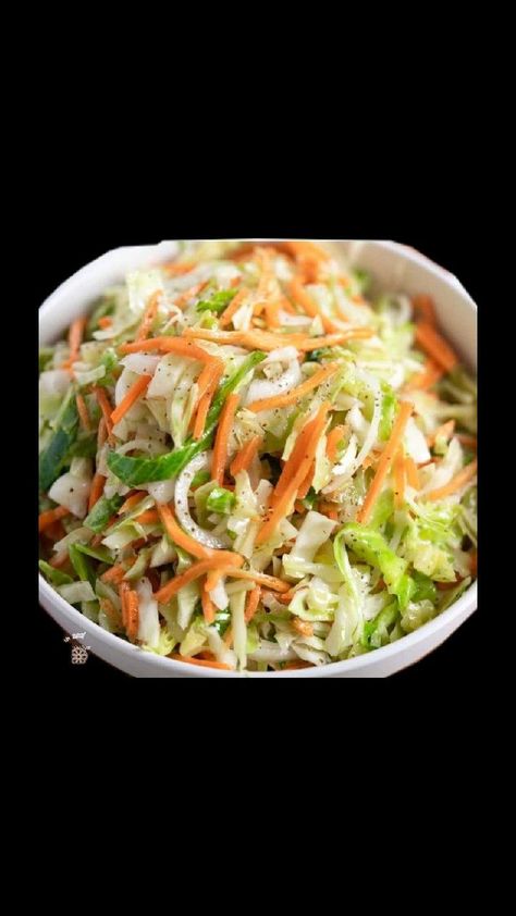 Coleslaw Without Mayo, Southern Slaw, Coleslaw With Vinegar Dressing, Vinegar Coleslaw Recipe, Tangy Coleslaw Recipe, Tangy Coleslaw, Vinegar Coleslaw, Bbq Side Dish, Coleslaw Recipe Easy