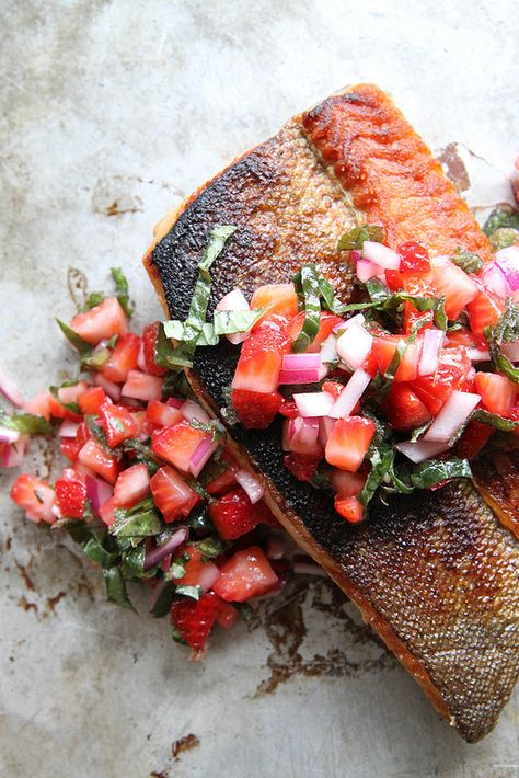 Crispy Salmon with Strawberry Basil Salsa Crispy Salmon, Strawberry Basil, Fish Fillets, Summer Eating, Two Fish, Think Food, Strawberry Recipes, Fish Dishes, Seafood Dishes