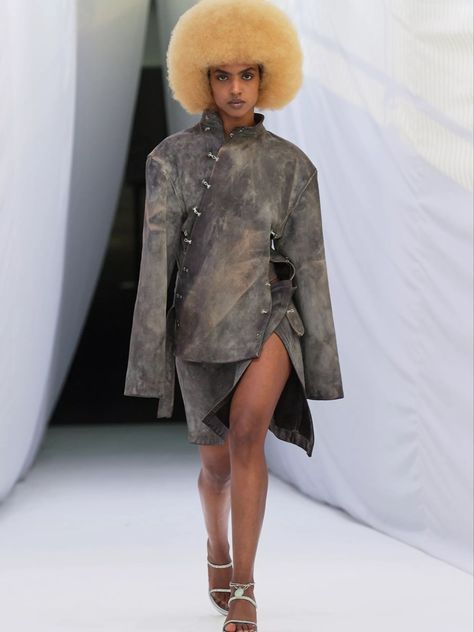 Jade Cropper, Best Of Fashion Week, Denim Texture, Scandinavian Fashion, Mood Board Fashion, Fashion Design Sketches, Live Fashion, Acid Wash, Couture Fashion