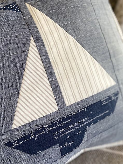 Sailboat Quilt, Boat Quilt, Classic Sailboat, Nautical Quilt, Boat Decor, Quilting Techniques, Rag Quilt, Diy Crafts For Home Decor, Mini Quilts