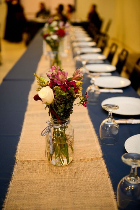 Navy And Burlap Wedding, Picnic Centerpieces, Picnic Table Wedding, Bohemian Wedding Photography, Hessian Wedding, Wedding Food Table, 70th Wedding Anniversary, Vintage Picnic, Picnic Tables