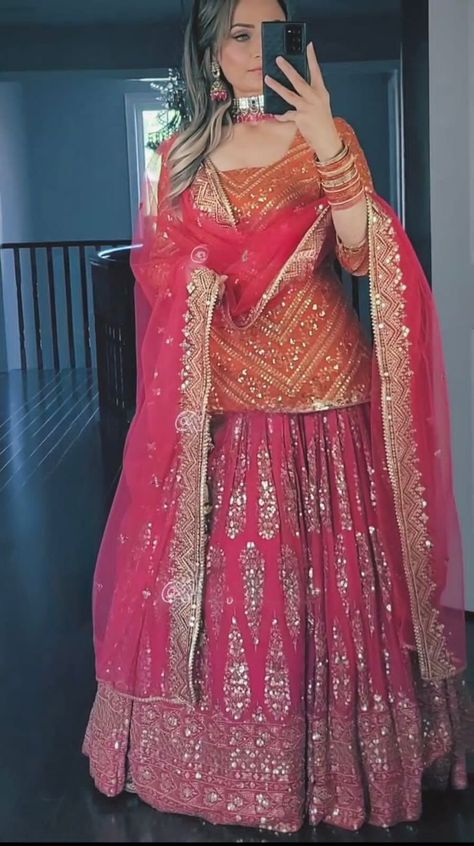 Punjabi Lehenga, Star Wedding Dress, Wedding Dress Lehenga, Indowestern Gown, Indian Wedding Bridesmaids, Indowestern Gowns, Suits For Women Indian, Dress Lehenga, Indian Wedding Clothes For Men