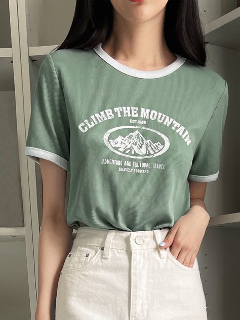 Green Casual Collar Short Sleeve Fabric Letter  Embellished Slight Stretch  Women Clothing Trainer Outfits, Look Legging, Celebrity Casual Outfits, Clueless Outfits, Casual College Outfits, Quick Outfits, Top Shirt Women, Easy Trendy Outfits, Simple Trendy Outfits