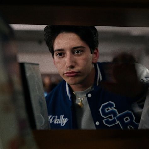 Wally Clark, Milo Mannheim, School Spirits, Milo Manheim, Love Milo, Zombie Disney, Zoo Wee Mama, Aesthetic Icon