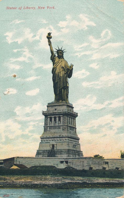 Vintage Postcard - Statue of Liberty New York Ida Scudder, Statue Of Liberty Aesthetic, Statue Of Liberty Wallpaper Iphone, New York Vintage Poster, Aesthetic Statue Of Liberty, Statue Of Liberty Illustration, Protest Poster, New York Postcard, 4th Of July Pics