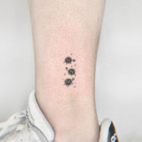 Ghibli Finger Tattoo, Tiny Soot Sprite Tattoo, Ghibli Tiny Tattoo, Minimal Ghibli Tattoo, Ghibli Dust Bunnies Tattoo, Small Studio Ghibli Tattoo Ideas, Soot Spirit Tattoo, Studio Gibhili Tatoos, Minimal Anime Tattoo