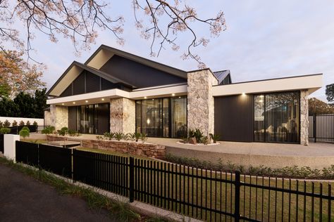 'The Mossman' Display ~ Glenunga - Scott Salisbury Homes, Adelaide House Facades Australia, Contemporary Bungalow, Modern Entrance Door, Bungalow Style House Plans, Contemporary House Exterior, Street House, Casa Exterior, Modern Farmhouse Exterior, House Outside Design