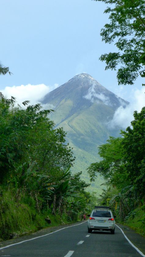 magical mayon volcano, philippines Mayon Volcano Aesthetic, Philippines Province Aesthetic, Province Life Philippines, Filipino Landscape, Province Aesthetic, Volcano Aesthetic, Province Life, Philippines Photos, Northern Mindanao