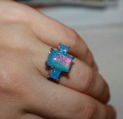 Weird Accessories, Colors Chart, Opal Ring Vintage, Xmas Wishlist, Lavender Opal, Unique Fashion Jewelry, Junior Prom, Unique Opal, Opal Wedding Rings