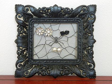 Lace Picture Frame Earring Holder Picture Frame Earring Holder, Diy Spider Web, Diy Spider, Diy Earring Holder, Small Picture Frames, Lace Diy, Diy Jewelry Holder, Black Spray Paint, Diy Earring