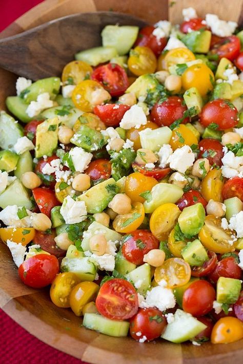 Garbanzo Salad, Greek Cucumber Salad, Chic Peas, Greek Chickpea Salad, Greek Chickpeas, Macedonian Food, Avocado Cucumber, Tomato Avocado, Chick Pea