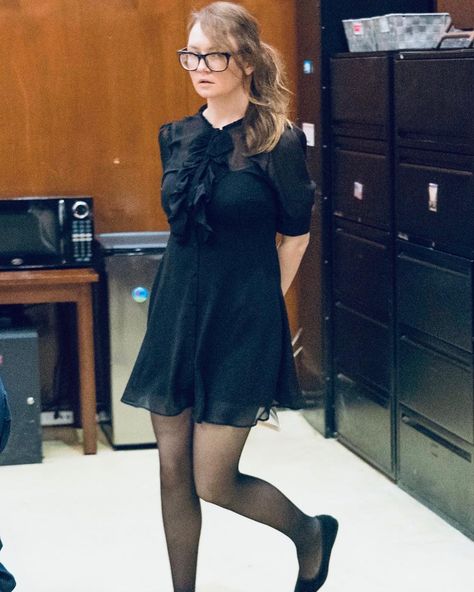 Russian Grifter and Fake German Heiress Anna Delvey, Who Tricked New York's Elite, Found Guilty In 2019 Fraud Trial | HuffPost Anna Delvey Court Fashion, Anna Delvey Court Outfits, Anna Sorokin Outfits, Anna Delvey Outfits, Buffalo Zine, Anna Sorokin, Court Fashion, Black Zara Dress, Inventing Anna