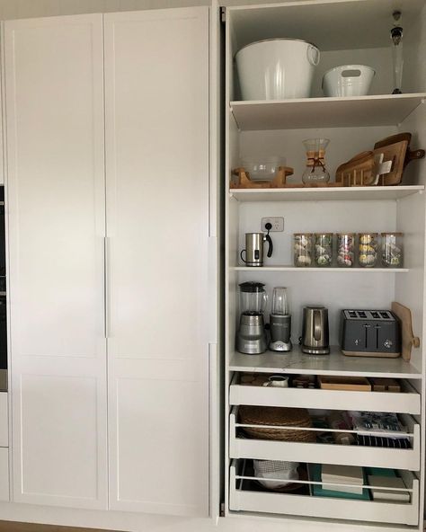 C I N D Y + D A N • B N E on Instagram: “Kitchen details #1 Introducing our micro butlers pantry. Ft. @haefele_de pocket doors, @wk_quantumquartz stone and @clipsalaus • I love…” Coffee Machine In Kitchen, Pantry Cupboard Designs, Kitchen Butlers Pantry, Instagram Kitchen, Pantry Cupboard, Butlers Pantry, Kitchen Details, Cupboard Design, Butler's Pantry