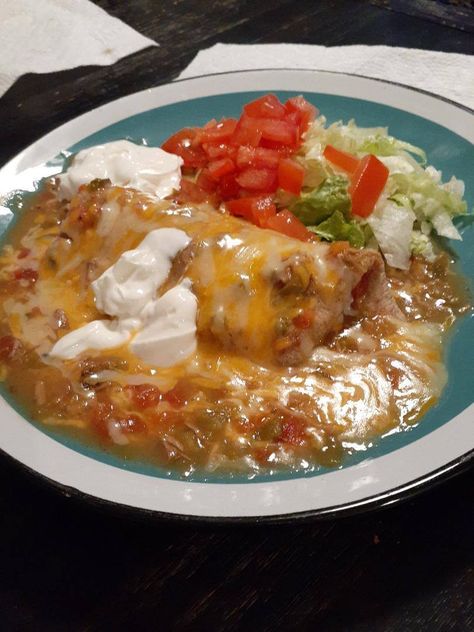 La Frontera Smothered Burritos Recipe, Beef Burritos With White Cheese Sauce, Green Chili Smothered Burritos, Smothered Burritos Beef, Chile Colorado Burritos, Green Chili Burritos, Ground Beef Burritos, Smothered Beef Burritos, Smothered Beef