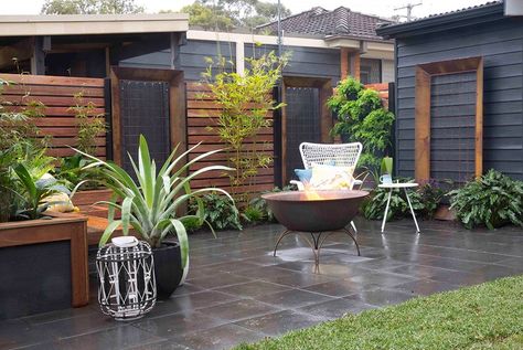 Paved Backyard Ideas, Garden Pavers, Courtyard Landscaping, Paving Ideas, Outdoor Paving, Patio Pavers Design, Courtyard Gardens Design, Garden Paving, Paved Patio