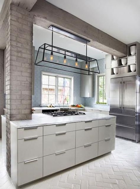 Ultra modern kitchen with two or three different kinds of brick, but it works.  I love the iron work around the lights too. Modern Konyhatervezés, Interior Brick, Brick Interior Wall, Kitchen 2021, Brick Flooring, Painted Brick, Beautiful Kitchens, Modern Industrial, Interior Design Kitchen