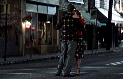 Aesthetic Movie Gifs, The Notebook Gif, The Notebook Aesthetic, The Notebook Scenes, Film The Notebook, Noah And Allie, The Notebook 2004, Gena Rowlands, Notebook Aesthetic