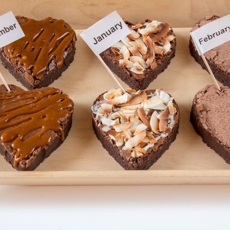 Budget Salad, Brownie Hearts, Gluten Free Brownie, Gooey Chocolate Brownies, Brownie Packaging, Brownie Pops, Salted Caramel Brownies, Caramel Brownies, Gluten Free Brownies