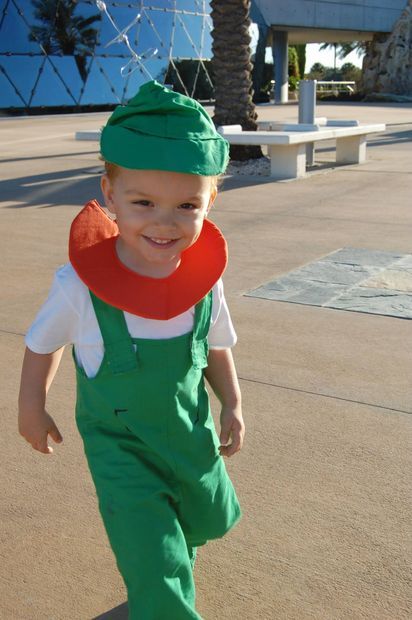 Picture of Elroy Jetson Elroy Jetson Costume, Jetsons Costume, Elroy Jetson, Space Costume, Kid Costumes, Space Costumes, Spooky Spooky, Play Pretend, The Jetsons