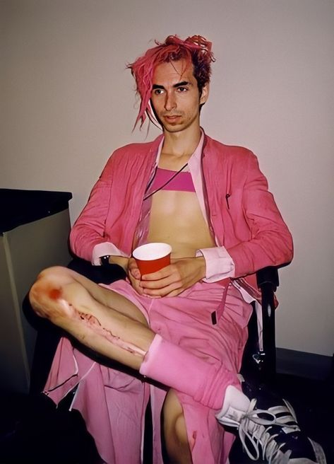 Mindless Self Indulgence Aesthetic, Unholy Pictures, Person Eating, Jimmy Urine, Lyn Z, Mindless Self Indulgence, I Want To Cry, Jimmy Page, Hair Dresser