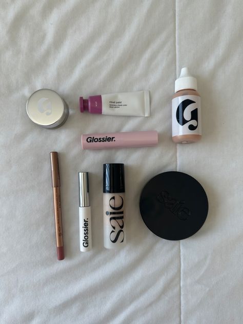 glossier makeup,glossier cloud paint, glossier stretch concealer,  glossier boy brow, glossier ultralip Grwm Products, Makeup Favs, Makeup Bag Essentials, Makeup Accesories, Glossy Makeup, Makeup Items, Makeup Essentials, Everyday Makeup, Pretty Makeup