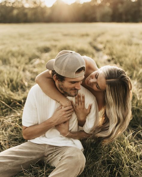 sweet summer nights with these two are my favorite kinda nights 💛 #summervibes #summerphotoshoot #summercouplesshoot #couplesgoals #couplesphotoshoot #couplesphotographer #northcarolinaphotographer #ncphotographer #nccouplesphotographer #couplesinspiration #loveandwildhearts #authenticlovemag #summercouplesphotoshoot #coupleshoot keywords - couples photographer, couples photoshoot, north carolina photographer, summer photoshoot, pinterest inspired couples shoot, couple goals, dreamy sunse... Summer Couples, Couples Shoot, Summer Photoshoot, Couples Poses, Inspo Board, Sweet Summer, Couple Shoot, Couples Photoshoot, Couple Posing